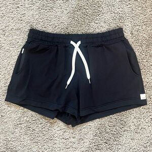 Vuori Black Performance Shorts - Size Small